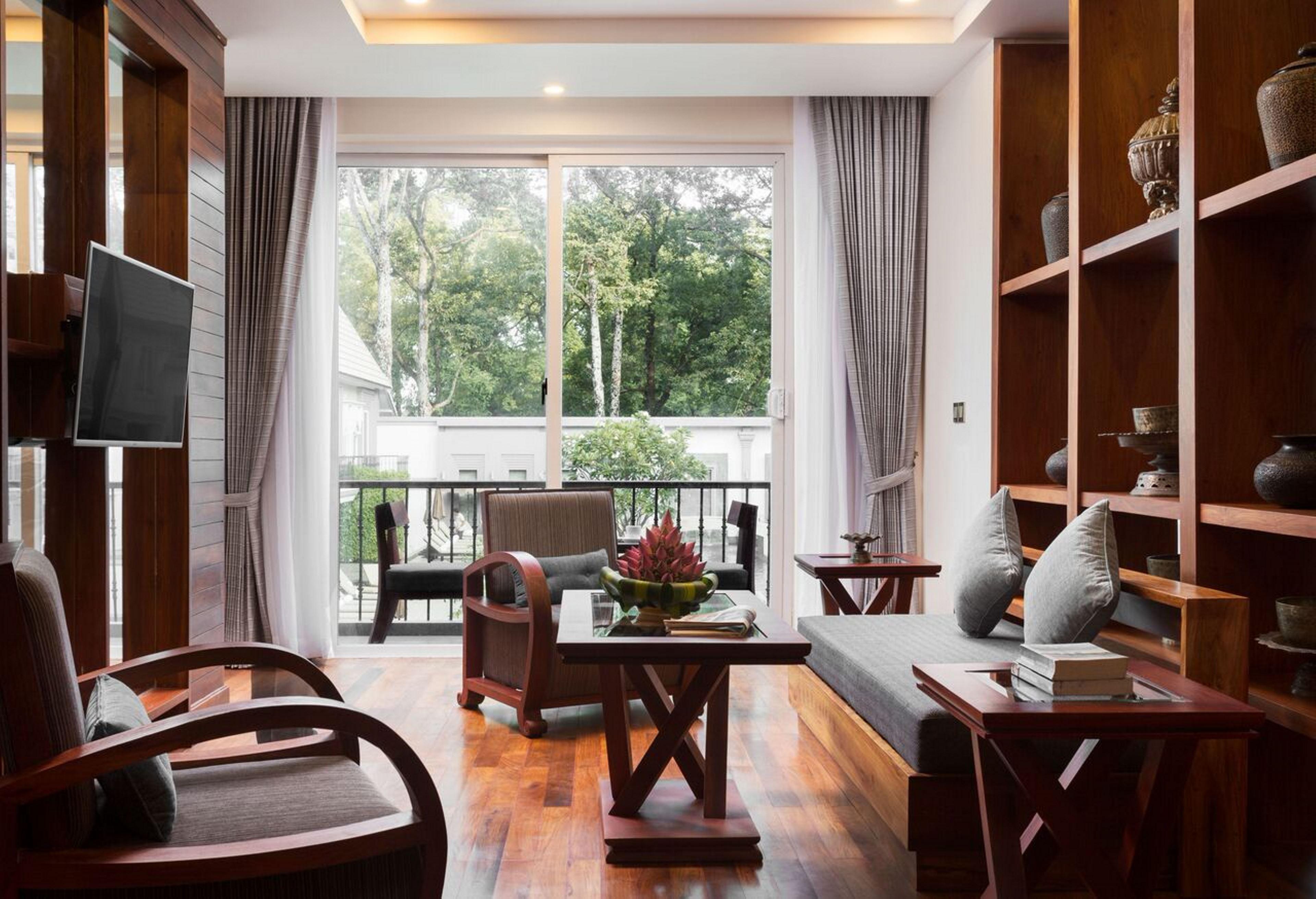 โรงแรมเจ 7 5*